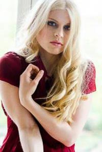 Erotische Fotografie - porvizierend und anrührend